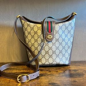 Gucci Ophidia GG Supreme Shoulder Bag